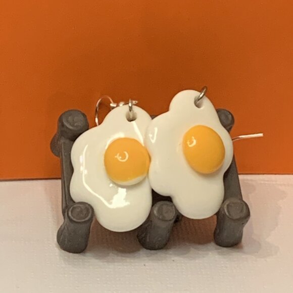 Egg Earring, Cooking Earring, Chef Earring, Funny Food Earring, Gift Idea - Picture 3 of 5